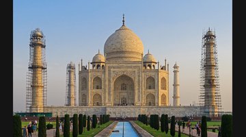 Agra Guide: Taj Mahal Sunrise, Agra Fort and Fatehpur Sikri